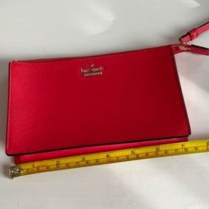 Kate Spade wristlet / pouch